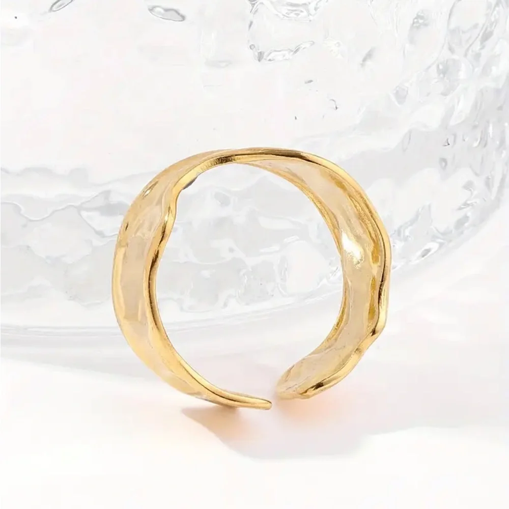 Gold Tone Sculptural Cuff Bracelet Modern Minimalist Statement Jewelry NWT